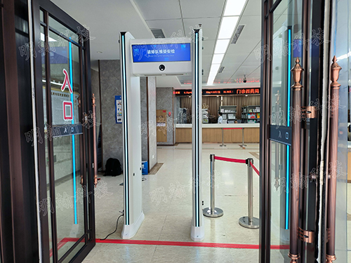 智能安检门